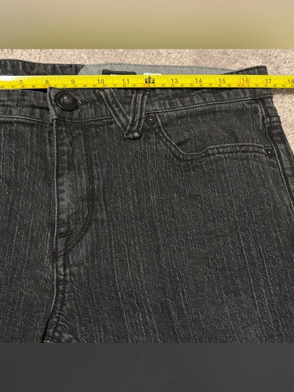 Volcom Solver Modern Straight Black Jeans Men’s Size 34x30 True To This